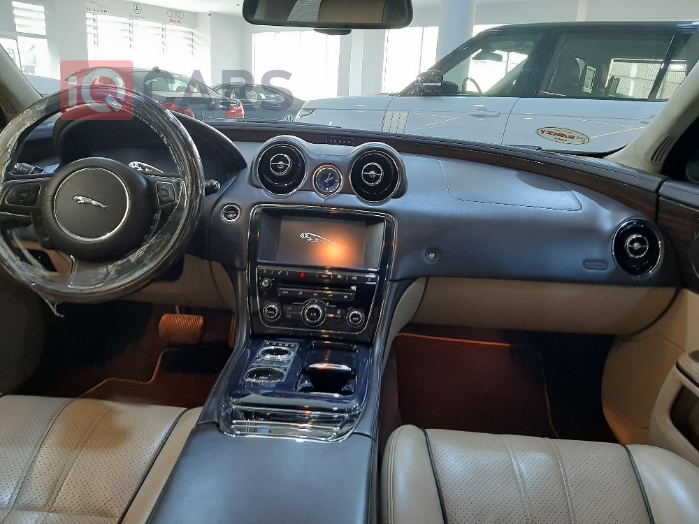 جاگوار XJ